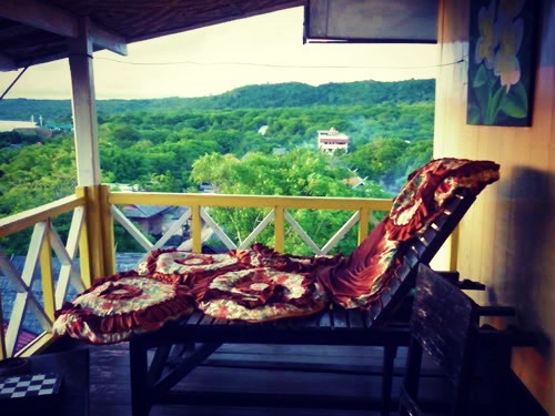 Kursi untuk Santai dengan View yang Amazing