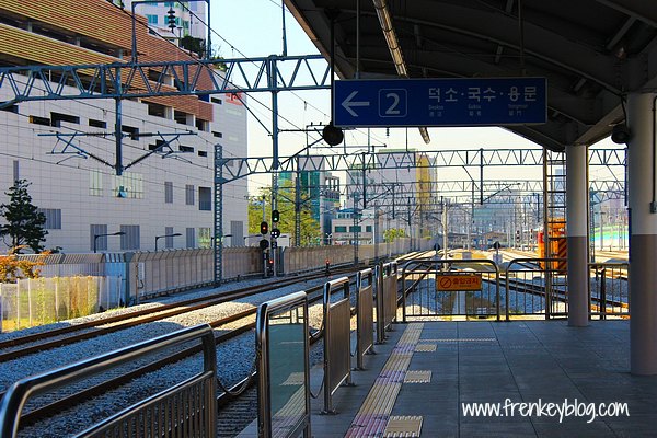 Suasana Stasiun Mangwoo dalam Perjalanan Menuju Gapyeong Station